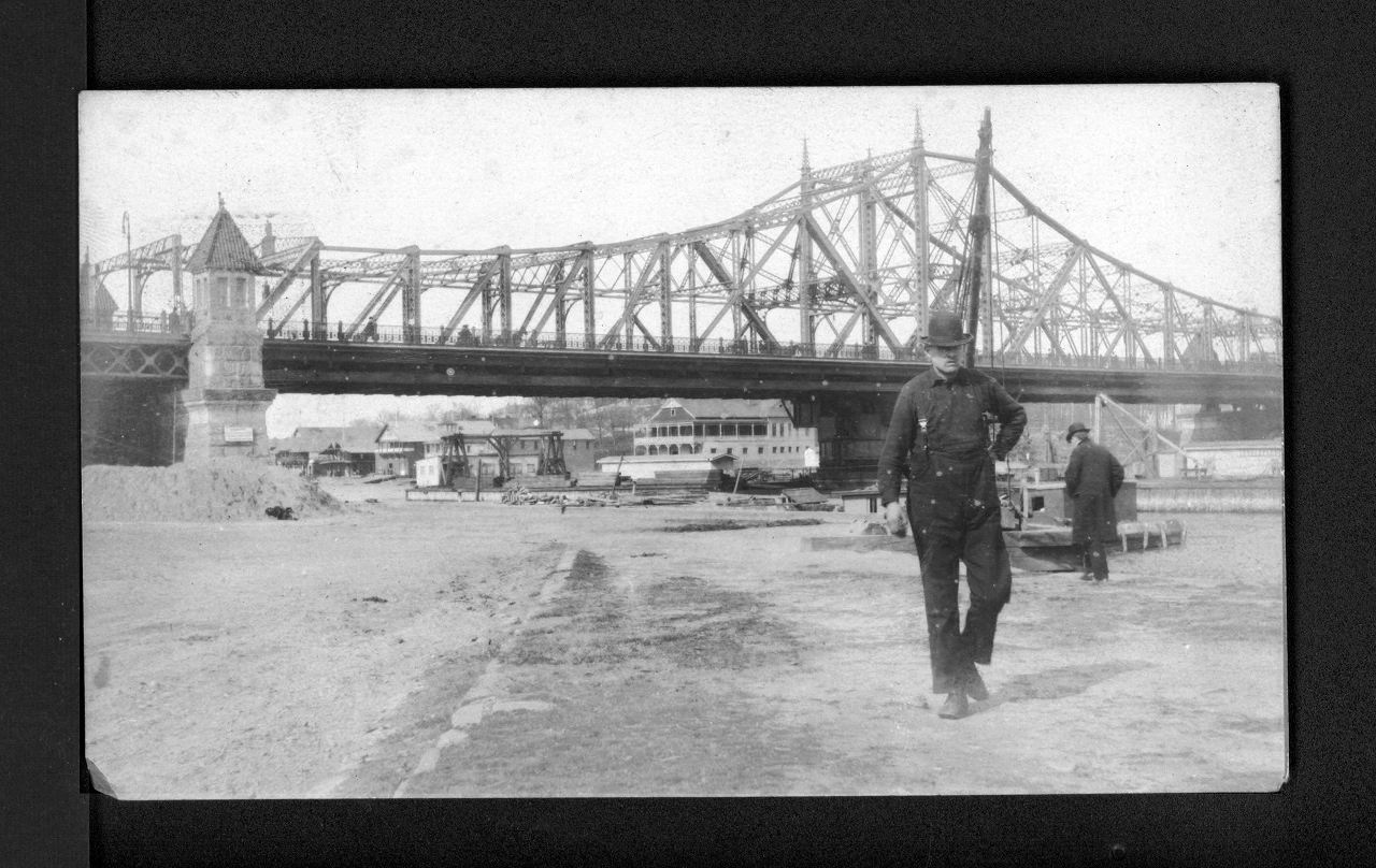Macombs Dam Bridge 